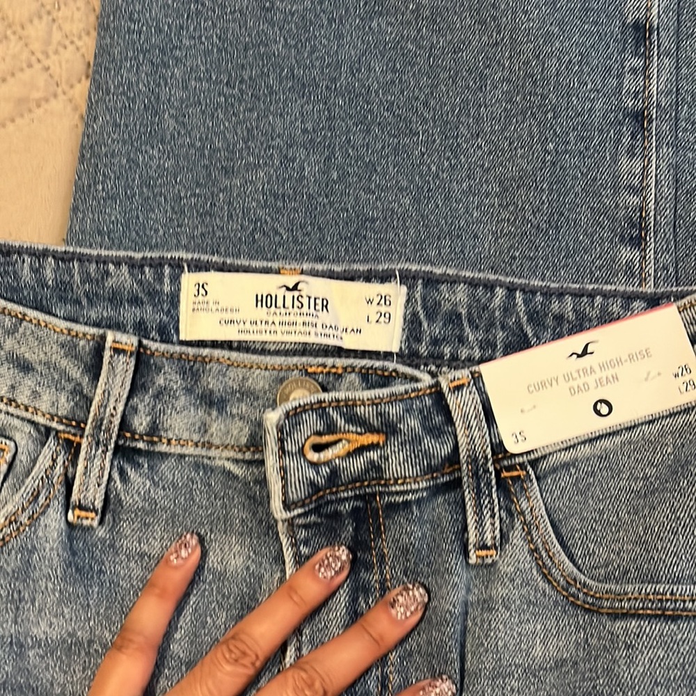 Hollister curvy ultra high dad Jean - Picture 6 of 9